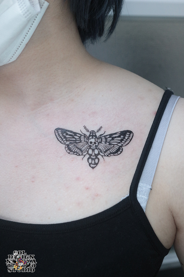 名古屋　タトゥー　女性